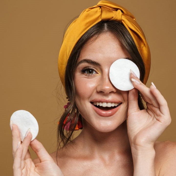 MAKE-UP REMOVERS